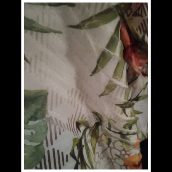 ALFRED DUNNER 3/4 Sleeve Tropical Top - Picture 4 of 4